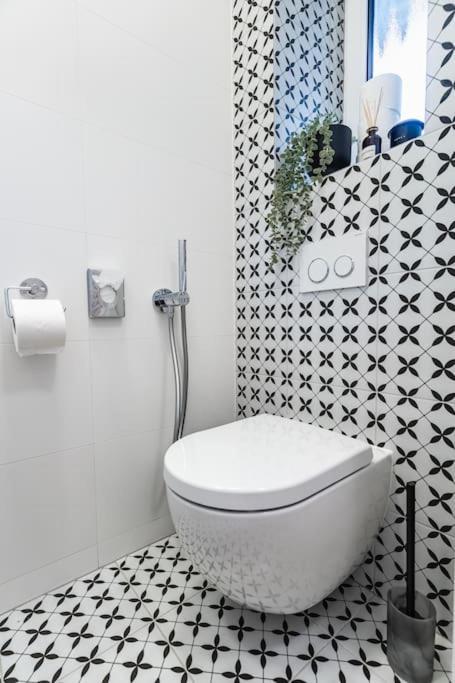 Myslbekova 5 Daire Ostrava Dış mekan fotoğraf